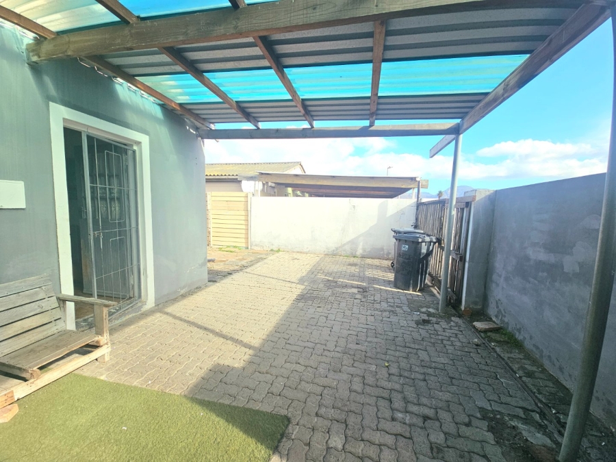 3 Bedroom Property for Sale in Seawinds Western Cape